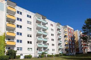 Wohnung mieten in Bruno-Taut-Straße 15, 18146 Dierkow-Neu, Schöne 3-Raum-Wohnung in Rostock - Dierkow