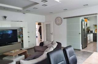 Wohnung mieten in Schillerstraße 123, 67098 Bad Dürkheim, Modernisierte Wohnung mit vier Zimmern sowie Balkon und Terrasse-Einbauküche sowie Garten in DÜW