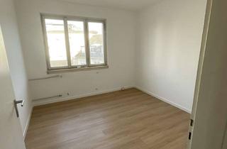 Wohnung mieten in 55116 Altstadt, Schöne 3 ZKB-Wohnung mit Balkon direkt am Schillerplatz/WG geeignet
