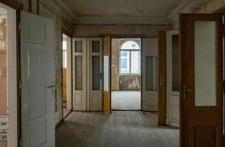 Villa kaufen in 07973 Greiz, Herrschaftliche Villa mit großzügigen Wohnungen