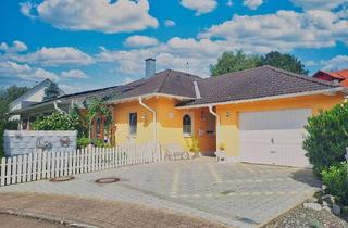 Haus kaufen in 88486 Kirchberg, Top Bungalow in sehr guter Lage, beheizter Wintergarten, Garten, Garage