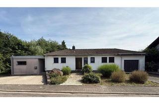 Haus kaufen in 66636 Tholey, Bungalow mit ELW in ruhiger Lage von Theley