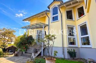 Villa kaufen in 77654 Offenburg, Exkl. Luxusvilla mit Naturpool, Wellnessbereich & Traumgarten in ruhiger Bestlage von Offenburg