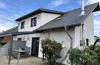 Anlageobjekt in 23968 Zierow, Ostsee strandnah - sehr modernes Ferienhaus mit 2 Wohnungen