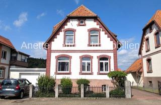 Haus kaufen in 31061 Alfeld, Zweifamilienhaus: Altbaucharme mit großem Anbau, Garage, Carport, Wallboxkabelanschlüssen...