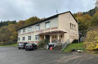 Haus kaufen in 67744 Lohnweiler, Lohnweiler - Ehemaliges Schulhaus in Alleinlage