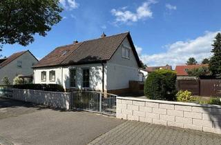 Doppelhaushälfte kaufen in 68307 Mannheim, Mannheim / Schönau - Sanierte Doppelhaushälfte mit großem Grundstück