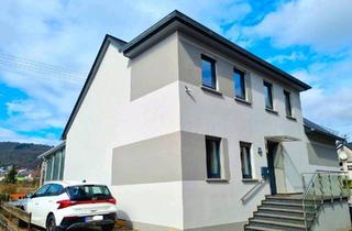 Einfamilienhaus kaufen in 55743 Idar-Oberstein, Idar-Oberstein - Geräumiges Einfamilienhaus mit Garten und großem Balkon