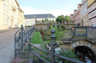 Wohnung kaufen in 99867 Gotha, Gotha - Investoren aufgepasst - Gut vermietete Eigentumswohnung inkl. Einbauküche und Dachterrasse in der Innenstadt von Gotha