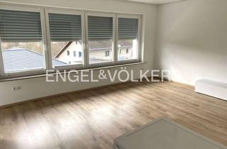 Wohnung kaufen in 34311 Naumburg, Schöne 2 ZKB Wohnung mit Balkon in Naumburg