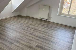 Wohnung mieten in Venloer Straße 33, 47638 Straelen, 4-Zimmer Dachgeschosswohnung in Straelen mit großer Terrasse