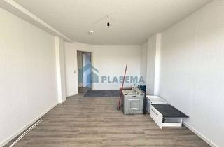 Wohnung mieten in Ludwigsluster Str. 25, 19370 Parchim, Modernisierte 2-Zimmer-Wohnung mit Einbauküche und Bad mit Wanne