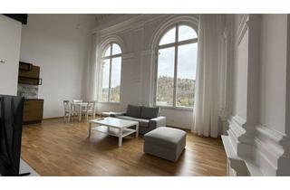 Wohnung mieten in 72202 Nagold, Großzügige 2-Zimmer-Maisonette-Wohnung mit Kubus und hochwertiger EBK