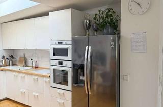 Wohnung mieten in 12161 Friedenau, Helles Dachgeschoss mit repräsentativem Wohnküchenflair und großzügigem Bad mit Lichtkuppel!