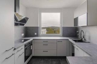 Wohnung mieten in 40724 Hilden, Hilden: Kernsanierte Dreiraumwohnung mit Balkon und Tiefgaragenstellpatz in ruhiger, zentraler Lage