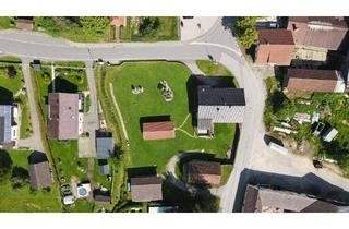 Haus kaufen in 94157 Perlesreut, Viel Haus, viel Grund, viele Möglichkeiten – großzügiges Zweifamilienhaus mit ca. 2.500 m² Grund.