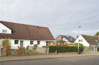 Haus kaufen in 22949 Ammersbek, Reihenmittelhaus von 1933 - 2012 komplett saniert, in ruhiger Lage von Ammersbek/Siedlung Daheim