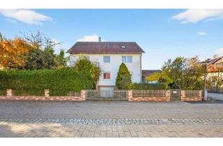 Haus kaufen in 93098 Mintraching, Solides Zweifamilienhaus mit Potenzial in Scheuer!