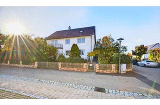 Haus kaufen in 93098 Mintraching, Solides Zweifamilienhaus mit Potenzial in Scheuer!