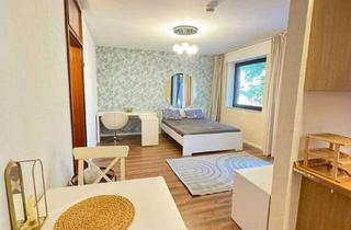 Wohnung kaufen in Kaulardstraße 13, 50354 Hürth, Top Kapitalanlage – 1-Zimmer-Appartement inkl. 2 Garagen in zentraler Lage Hürth-Efferen - Privat