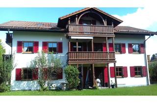 Wohnung kaufen in 83346 Bergen, Gemütliche Dachgeschoßwohnung in gepflegter Anlage in Bergen