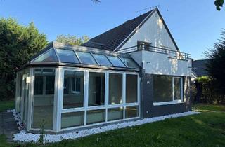 Einfamilienhaus kaufen in Herrengarten, 53343 Wachtberg, Renoviertes Einfamilienhaus mit 8,5 Zimmern und Garage in Wachtberg