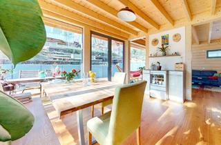 Haus kaufen in 15834 Rangsdorf, Nachhaltig & stilvoll: Energieeffizientes Holzhaus mit Eichenparkett und Kaminofen