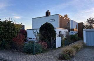 Doppelhaushälfte kaufen in 63303 Dreieich, Familienidylle im begehrten Dreieichenhain Charmante Doppelhaushälfte im Bauhausstil