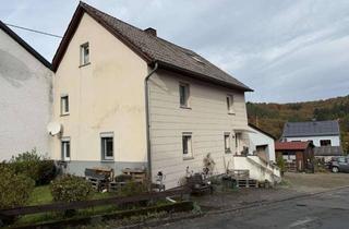 Einfamilienhaus kaufen in 54552 Üdersdorf, Teilweise renoviertes Einfamilienhaus mit Garage in Üdersdorf-Trittscheid
