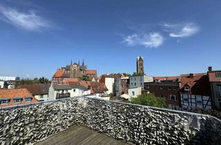 Lofts mieten in 23966 Wismar, möblierte Dachgeschosswohnung mit großer Dachterrasse in der Hansestadt Wismar