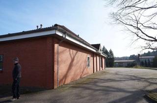 Gewerbeimmobilie kaufen in 19417 Warin, Praxis- oder Gewerbeobjekt mit vielfältigen Nutzungsmöglichkeiten nahe Wismar