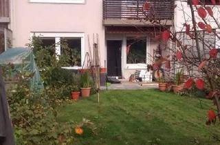Reihenhaus kaufen in 84489 Burghausen, Burghausen - Reihenhaus in ruhiger-Lage! großer Garten, Garage, Provisionsfrei