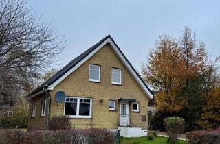 Haus kaufen in 24975 Husby, Husby - Husby: EFH mit großem Garten in zentraler Lage
