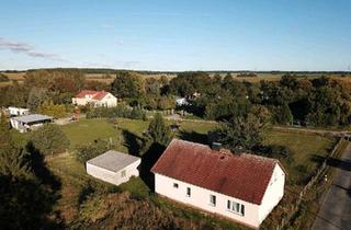 Einfamilienhaus kaufen in 17139 Malchin, Malchin - Einfamilienhaus mit großem Grundstück in Seenähe