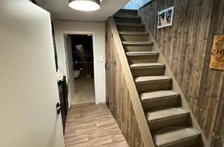 Doppelhaushälfte kaufen in 39443 Staßfurt, Staßfurt - Doppelhaushälfte mit Potenzial zum Verkauf