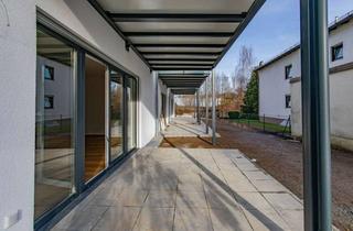 Wohnung kaufen in 94469 Deggendorf, Neubau Erdgeschosseinheit mit Terrasse und Garten