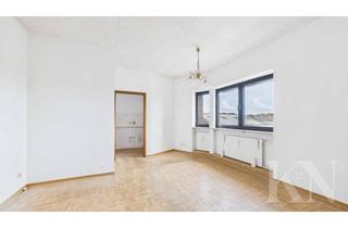 Wohnung kaufen in 66740 Saarlouis, Ideal für Eigennutzer oder Kapitalanleger: Helle Wohnung mit Tiefgarage und Potenzial!