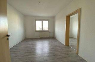 Wohnung mieten in Humboldtstraße, 39387 Oschersleben (Bode), Familienfreundliche 4-Raum-Wohnung mit Balkon und Wanne