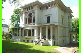 Wohnung mieten in Plantagenstraße, 08371 Glauchau, **141 m² zum Wohnen in schicker Villa** - mit Kamin, Wintergarten, Terrasse und Gartennutzung