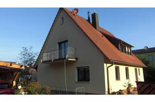 Wohnung mieten in Hugo-Wolf-Strasse 19, 90455 Katzwang, Helle 2-Zimmer Dachgeschosswohnung mit Balkon in Nürnberg-Katzwang