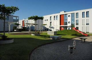 Garagen mieten in Familie-Einstein-Str. 7-9b, 86156 Kriegshaber, Oberirdischer Stellplatz in Augsburg-Kriegshaber zu vermieten !