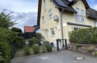 Doppelhaushälfte kaufen in 76297 Stutensee, Modernisierte Doppelhaushälfte, mit perfekter Aufteilung für Familien