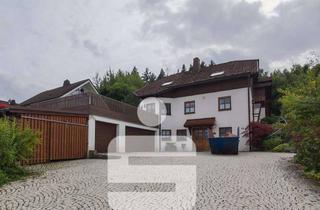 Einfamilienhaus kaufen in 95213 Münchberg, Einfamilienhaus mit Einliegerwohnung und Büroflächen