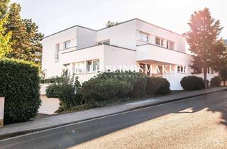 Villa kaufen in 41239 Schrievers, ARCHITEKTONISCHES STATEMENT- VILLA IM BAUHAUSSTIL IN HANGLAGE!