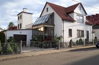 Haus kaufen in 99338 Plaue, Wohnhaus mit großem Nebengebäude (ehem. Tischlerei) in Plaue