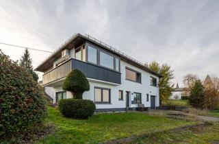 Haus kaufen in 54570 Bleckhausen, Top gepflegtes Bungalow mit Einliegerwohnung & Baugrund in idyllischer Höhenlage der Vulkaneifel