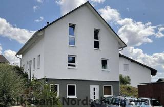 Haus kaufen in 72178 Waldachtal, Attraktives Wohnhaus mit Einliegerwohnung