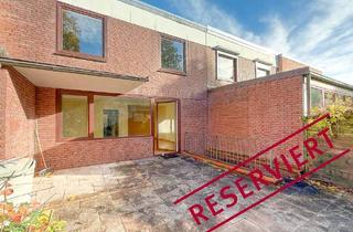 Reihenhaus kaufen in 22589 Iserbrook, RESERVIERT: Zur freien Gestaltung: Modernisierungsbedürftiges Mittelreihenhaus in ruhiger, naturnahe