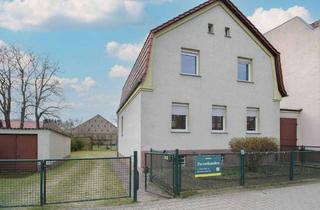 Anlageobjekt in Glienicker Straße, 15806 Zossen, Eigenheim oder Zweifamilienhaus mit fast 1000qm Garten in Zossen