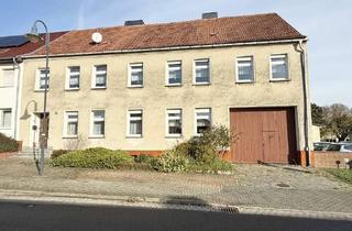 Anlageobjekt in Bergstraße 22, 38486 Klötze, Charmante Wohnimmobilie mit großem Grundstück und vielseitigem Nutzungspotenzial in Klötze